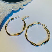 Load image into Gallery viewer, Gold Plated Twisted Hoop Earrings