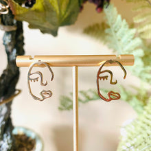 Load image into Gallery viewer, Abstract Face Post Earrings